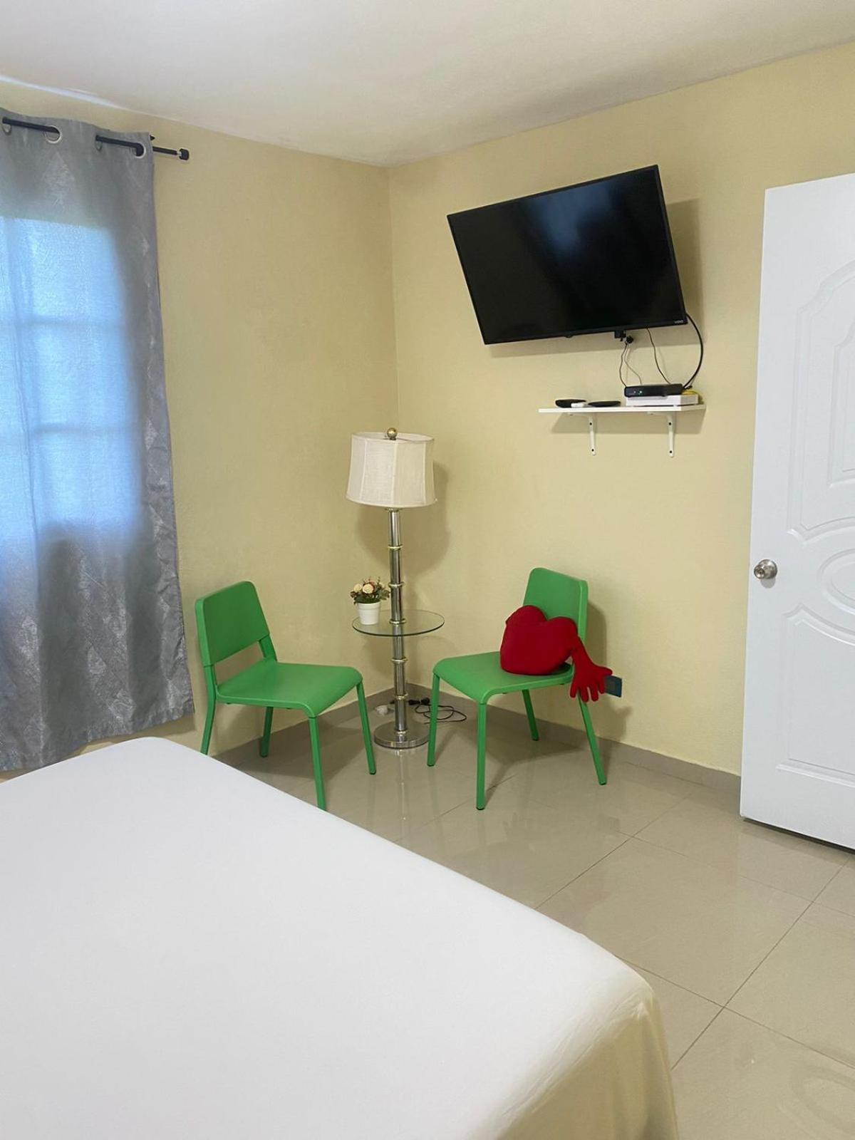 Tiny Apartment By Merengue House ,8 Minutos Airport Санто Доминго Екстериор снимка